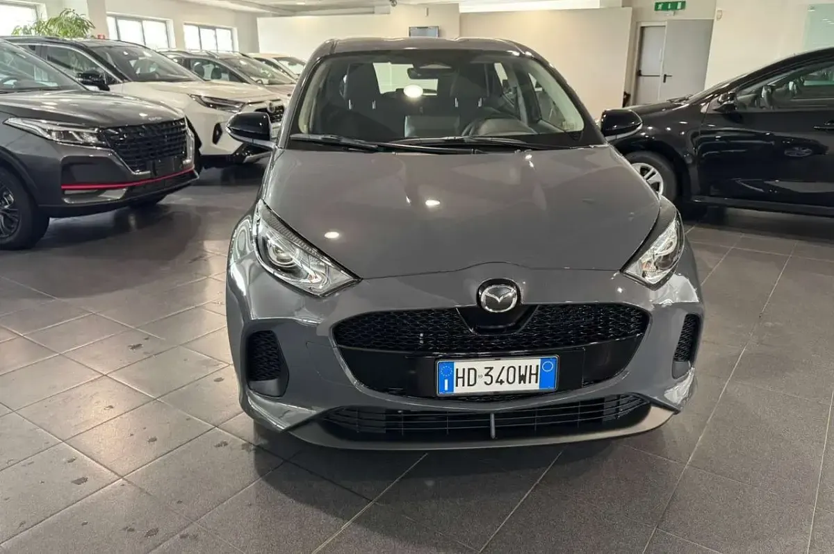 Nuova Mazda 2 Center-Line 116 CV (85 kW) 2026 Grigio Utilitaria