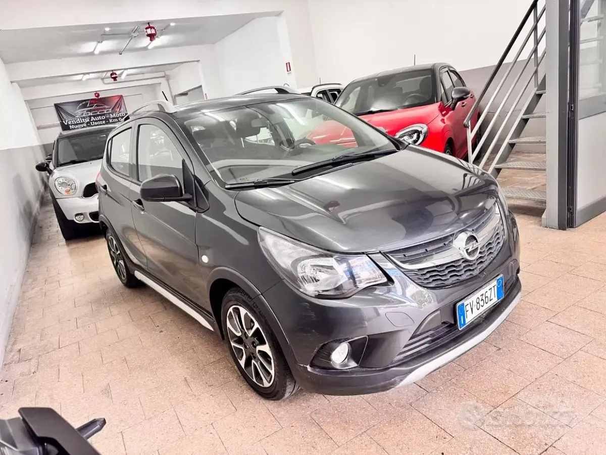 Usata Opel Karl Rocks 73 CV (53 kW) 2019 Grigio Utilitaria
