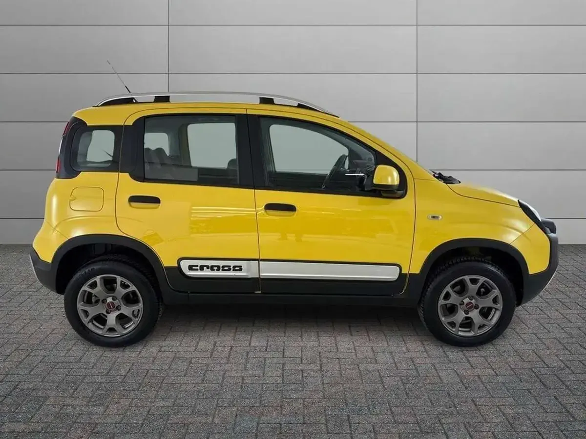 Usata Fiat Panda Cross Cross 90 CV (66 kW) 2019 Giallo Utilitaria