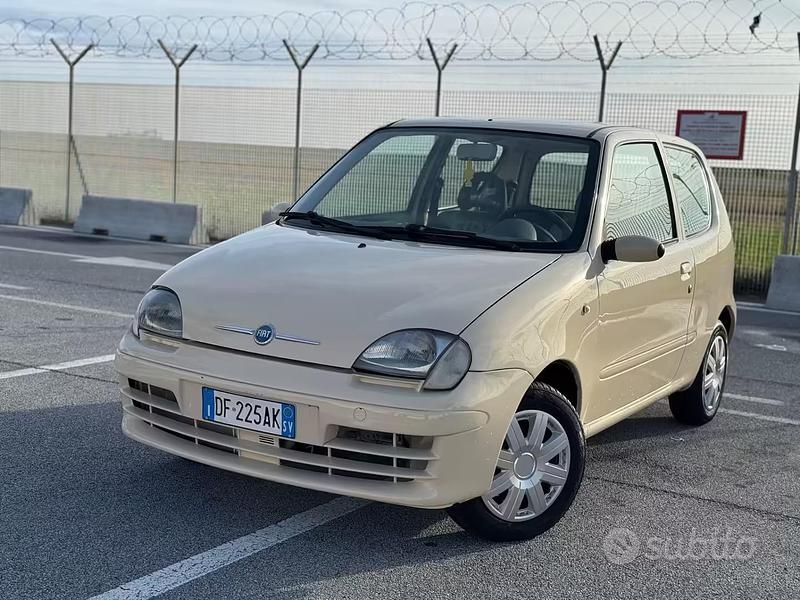 Usata Fiat 600 54 CV (39 kW) 2007 Giallo Utilitaria