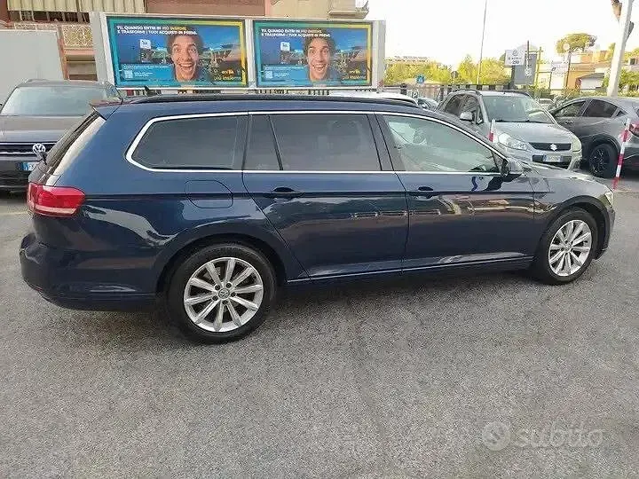 Usata VW Passat Business 120 CV (88 kW) 2017 Blu/azzurro Station wagon