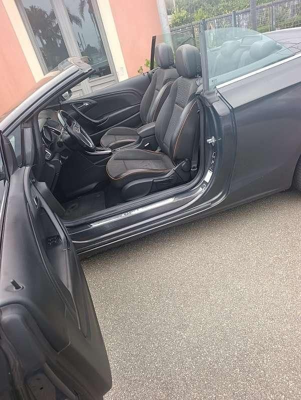 Usata Opel Cascada Cosmo 165 CV (121 kW) 2013 Cabrio