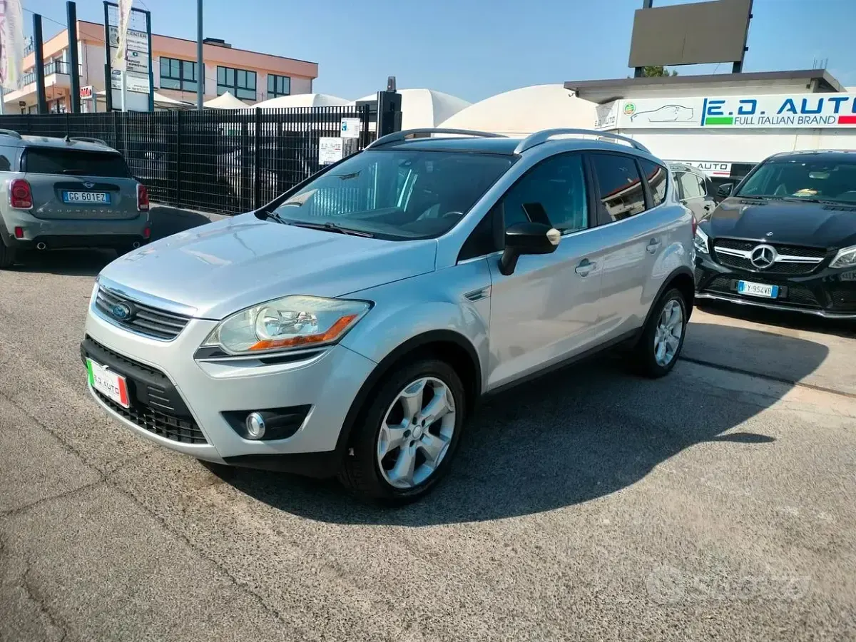 Usata Ford Kuga Titanium 136 CV (100 kW) 2008 Grigio SUV