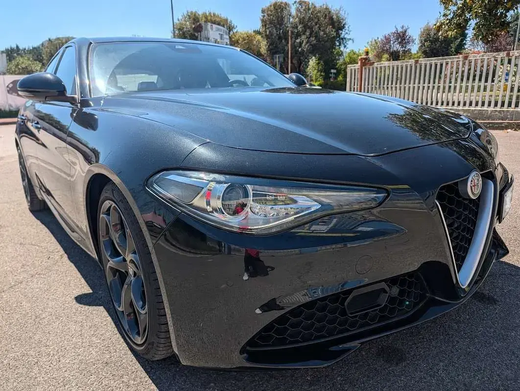 Usata Alfa Romeo Giulia Business 180 CV (132 kW) 2017 Nero Berlina