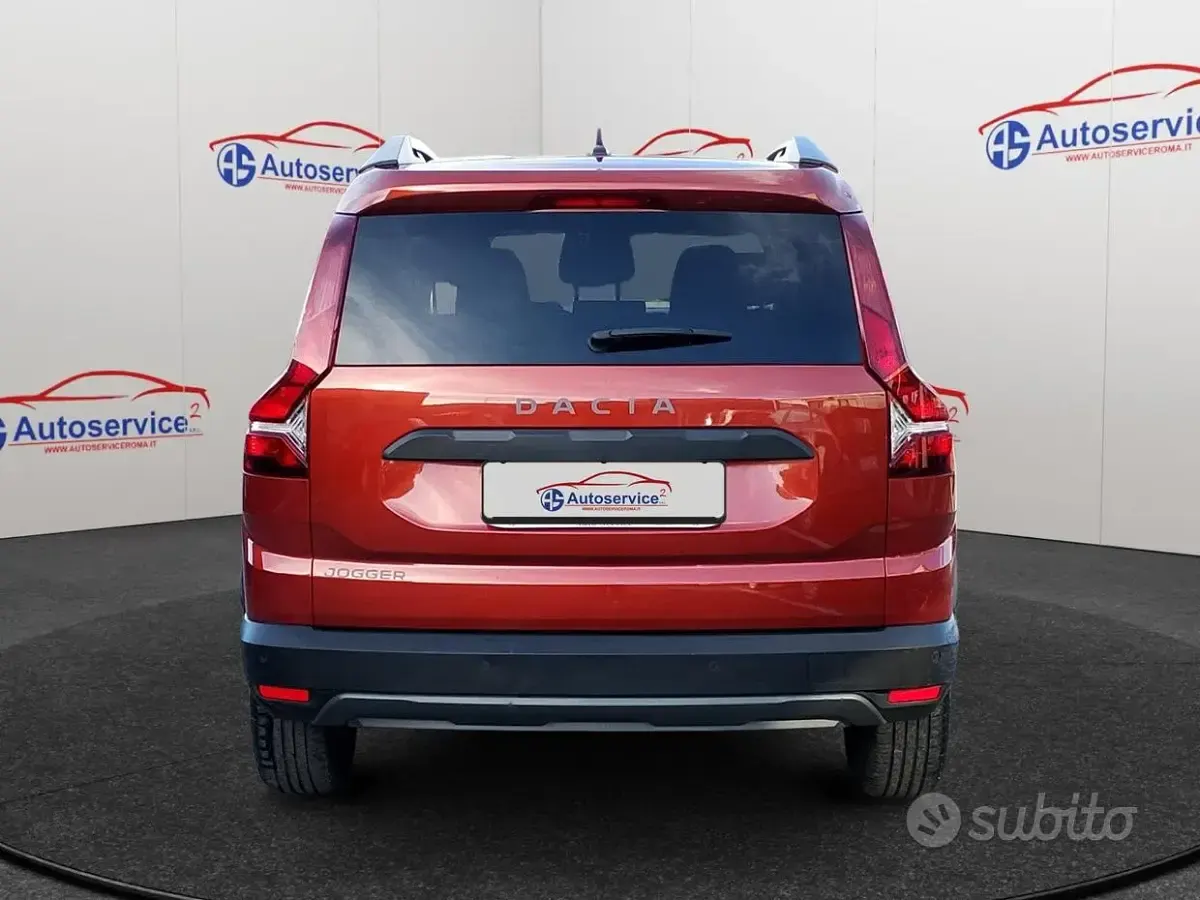Usata Dacia Jogger Extreme 101 CV (74 kW) 2023 Rosso Monovolume