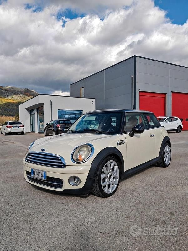 Beige Usata 2007 Mini Cooper D Chili Utilitaria | 1999 € (Super prezzo) - Immagine 1/4