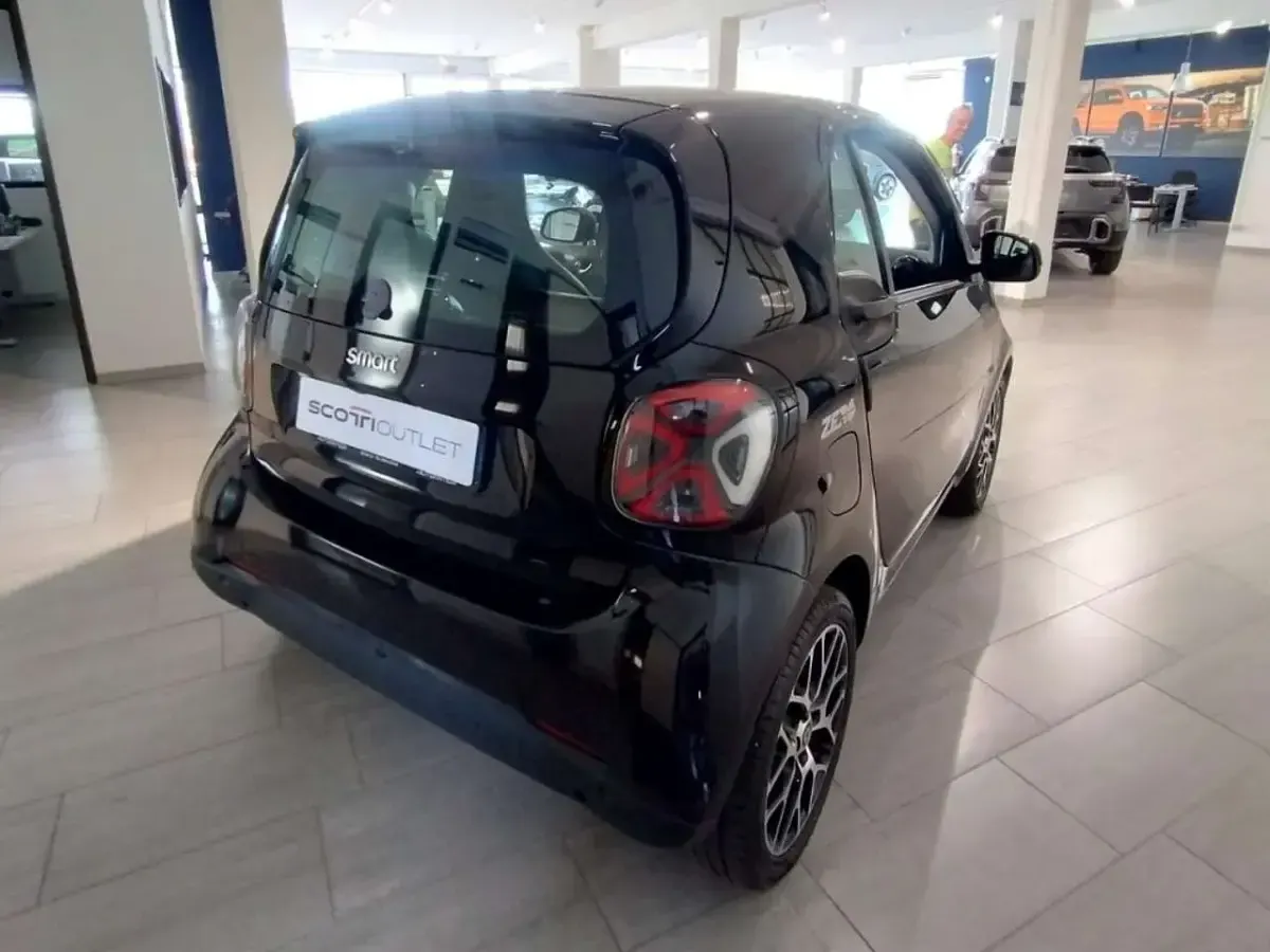 Usata Smart ForTwo Coupé Prime 41 kW (56 CV) 2020 Nero met. Coupé