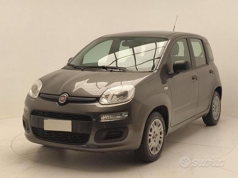 Usata Fiat Panda 69 CV (50 kW) 2022 Grigio Utilitaria