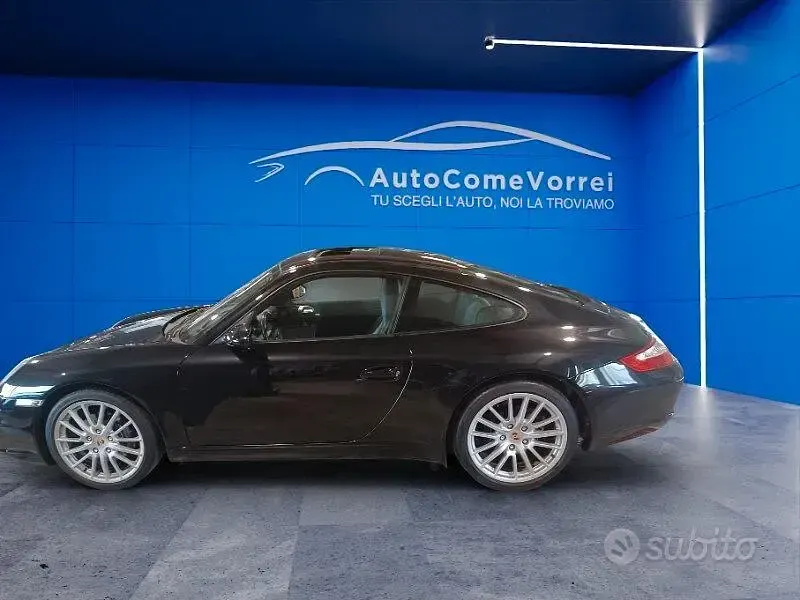Usata Porsche 911 Carrera 325 CV (239 kW) 2005 Nero Coupé