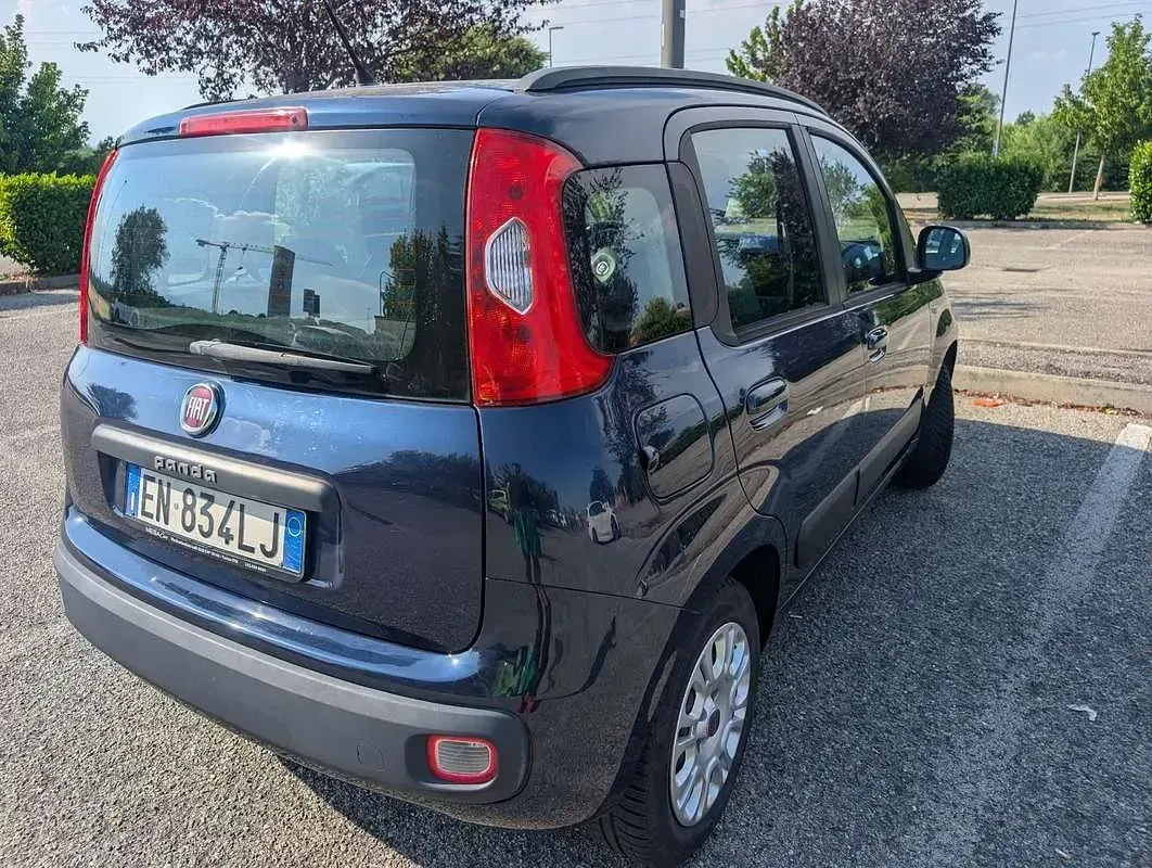 Usata Fiat Panda Lounge 69 CV (50 kW) 2012 Utilitaria