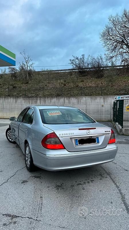 Usata Mercedes 220 Elegance 2009 Grigio Berlina
