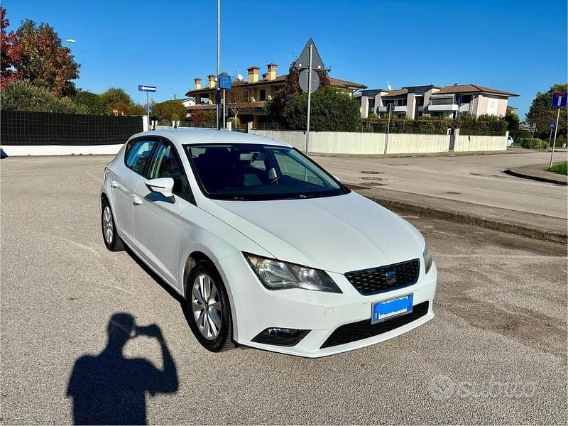 Bianco Usata 2016 Seat Leon Business Tre volumi | 6500 € (Super prezzo) - Immagine 1/4