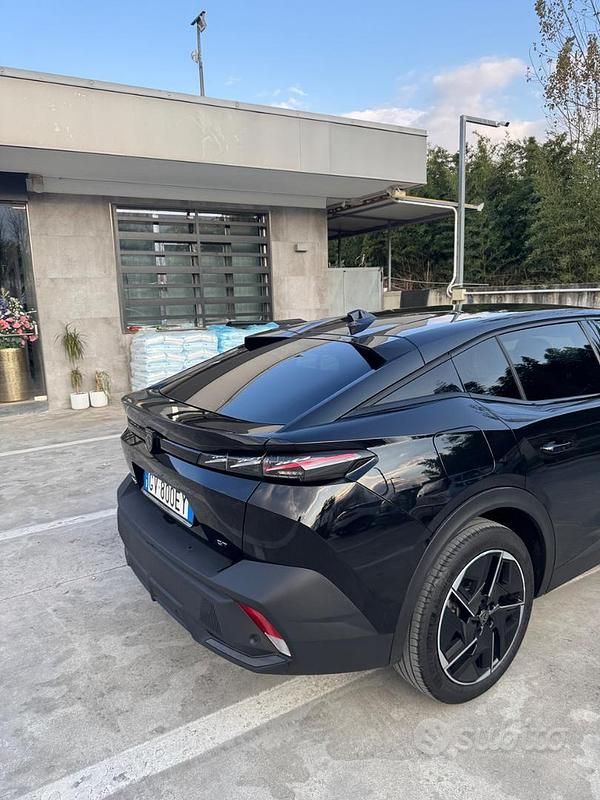 Usata Peugeot 408 136 CV (100 kW) 2022 Nero Monovolume