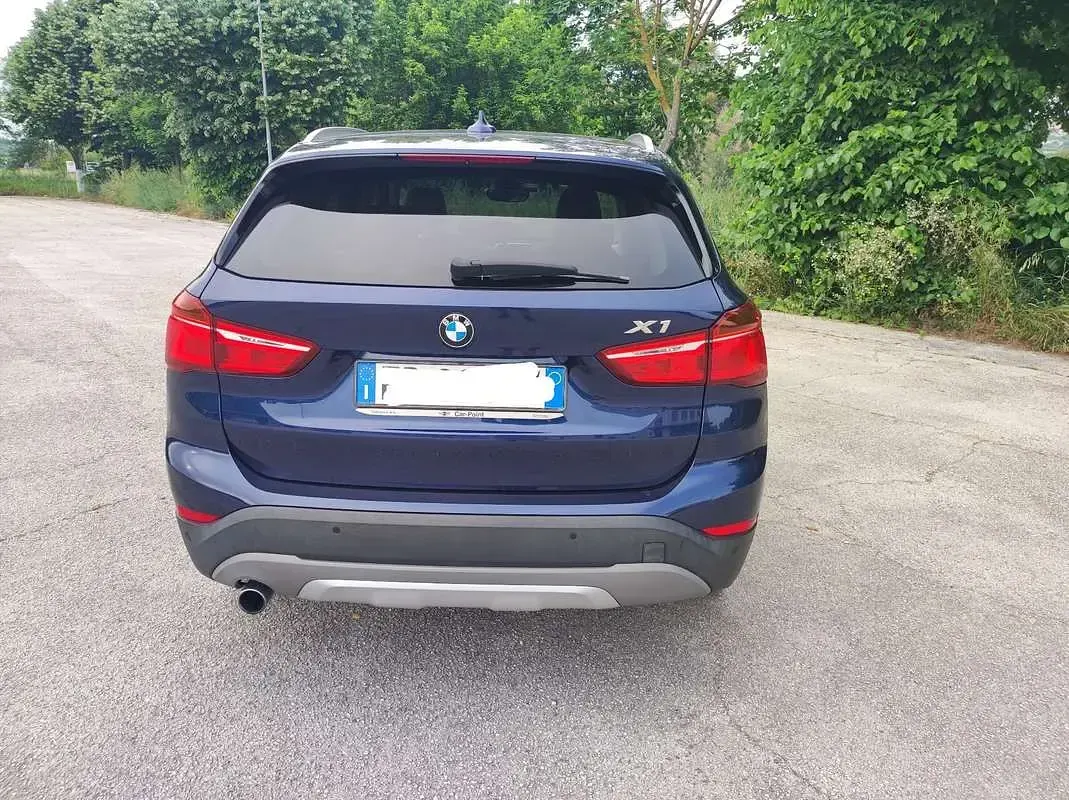 Usata BMW X1 150 CV (110 kW) 2015 Blu SUV