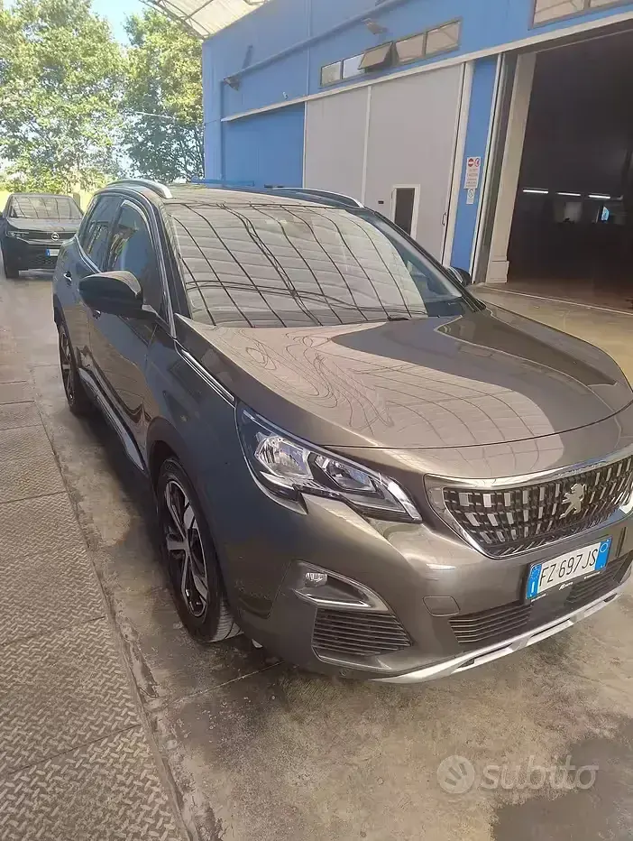 Usata Peugeot 3008 131 CV (96 kW) 2020 Verde SUV
