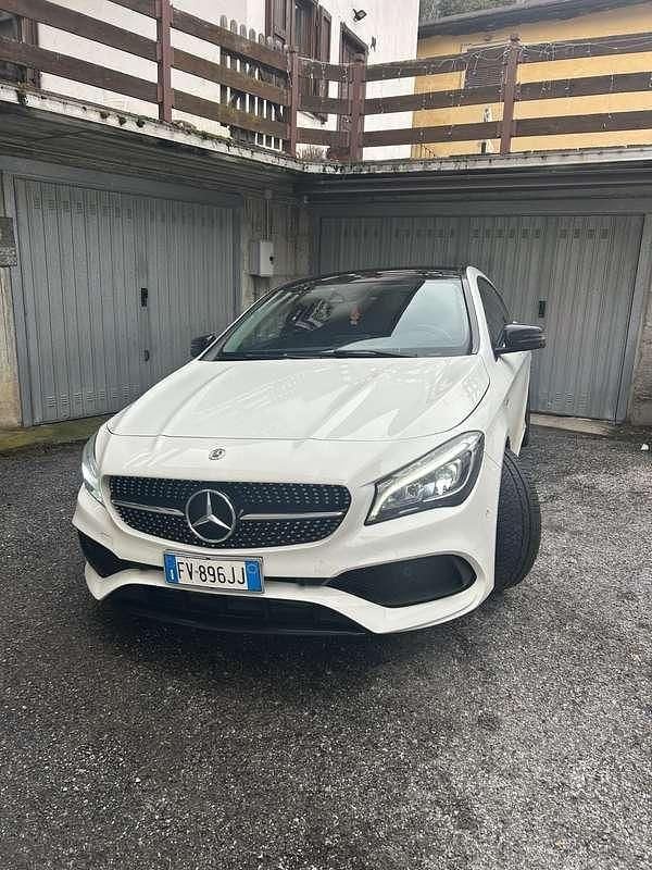 Usata Mercedes CLA220 Shooting Brake Premium 177 CV (130 kW) 2018 Bianco Station wagon