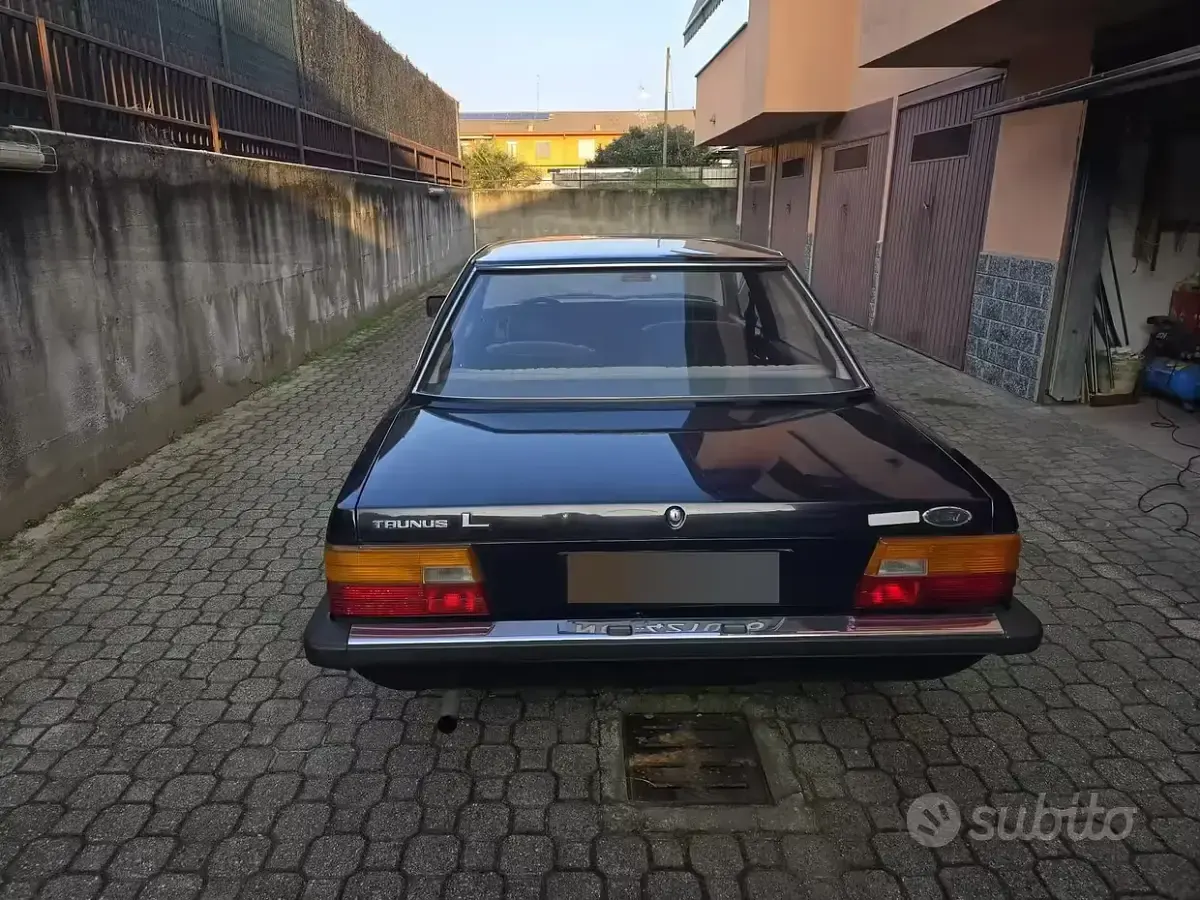 Usata Ford Taunus 63 CV (46 kW) 1980 Bluazzurro Berlina