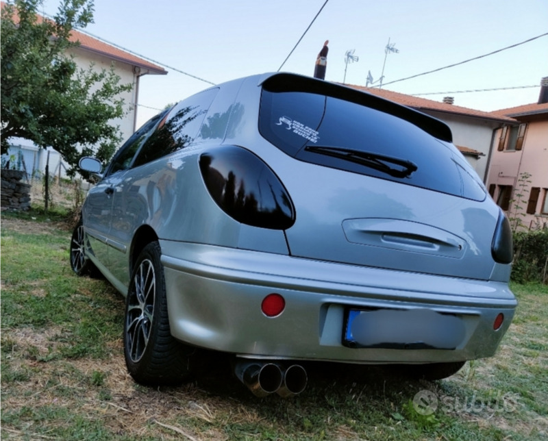 Usato 1999 Fiat Bravo 1.6 Benzin 103 CV (1.600 €)