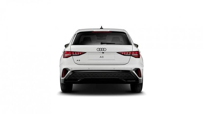 Nuova Audi A3 S-Line 2026 Bianco arkona Berlina