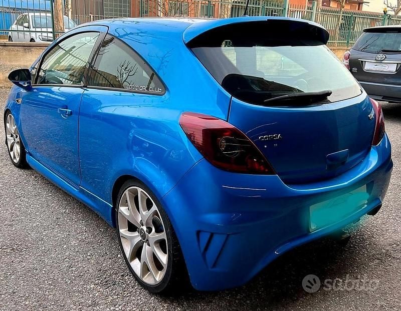 Usata Opel Corsa OPC 192 CV (141 kW) 2008 Blu Utilitaria