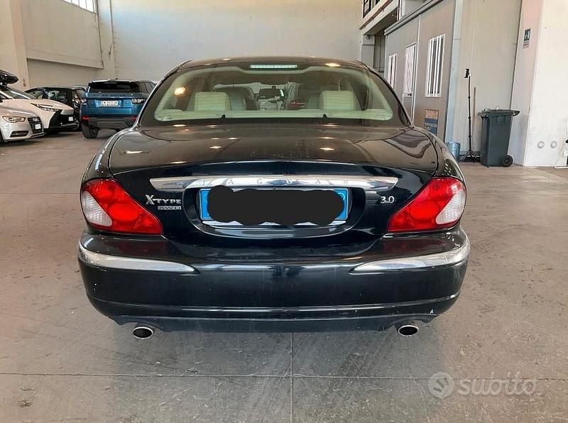Usata Jaguar X-type Executive 230 CV (169 kW) 2003 Nero Berlina