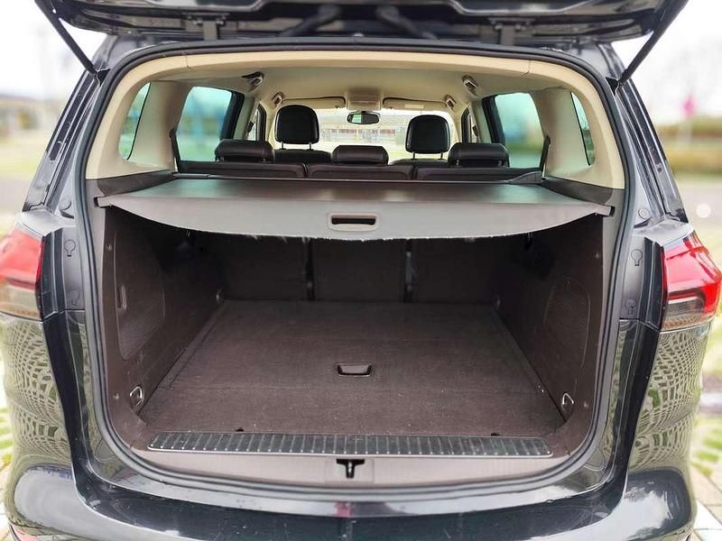 Usata Opel Zafira Tourer Cosmo 136 CV (100 kW) 2015 Nero Monovolume