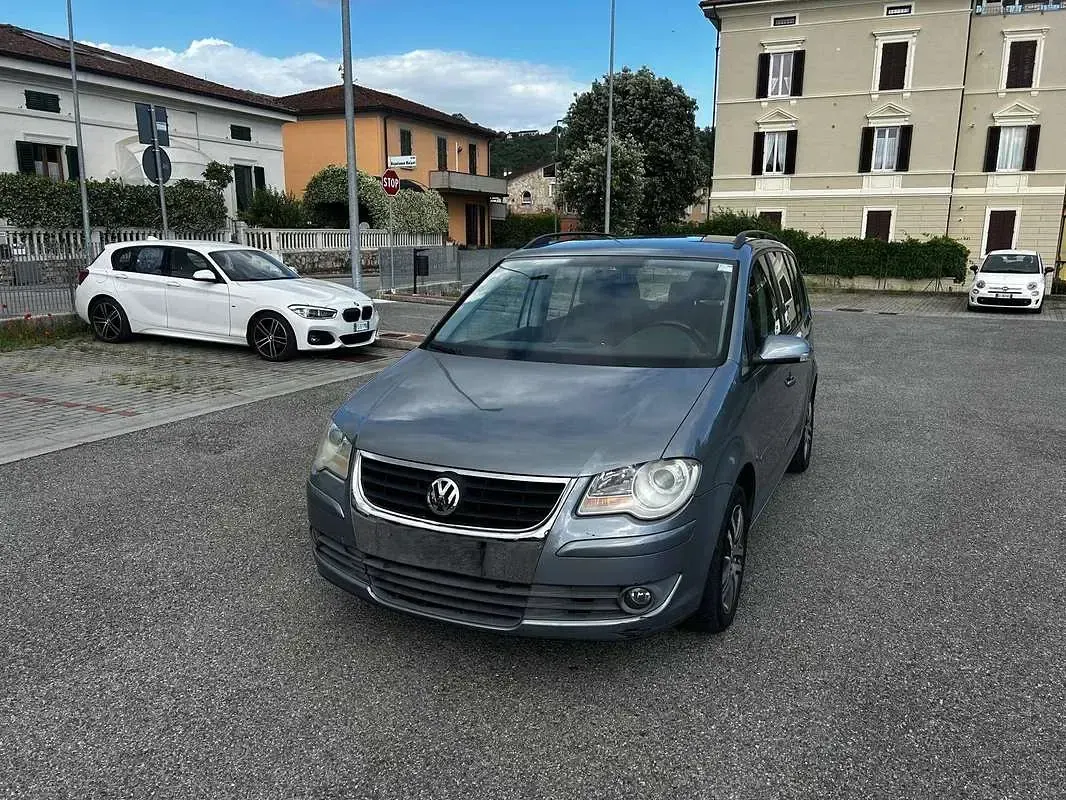 Usata VW Touran Conceptline 102 CV (75 kW) 2008 Grigio Monovolume