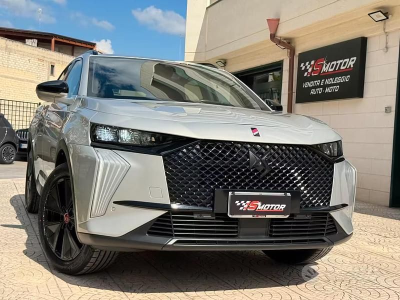 Usata DS Automobiles DS7 Crossback Performance 131 CV (96 kW) 2023 Grigio SUV