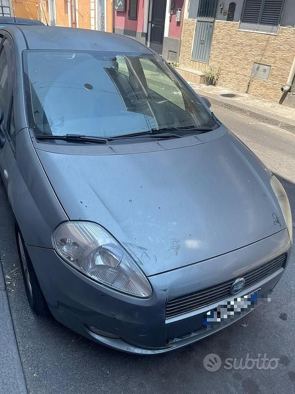 Grigio Usata 2006 Fiat Punto Due volumi | 2200 € - Immagine 1/4