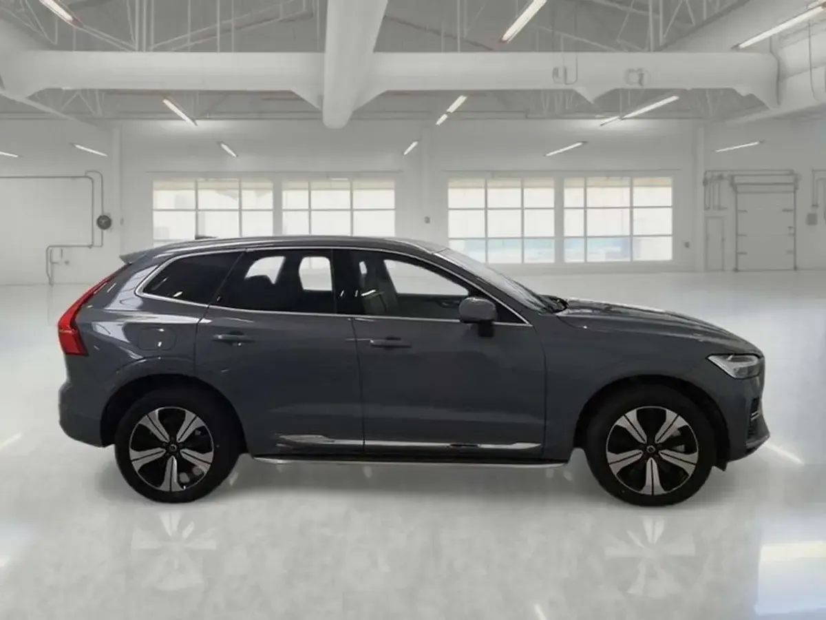 Usata Volvo XC60 Plus 253 CV (186 kW) 2023 Grigio SUV