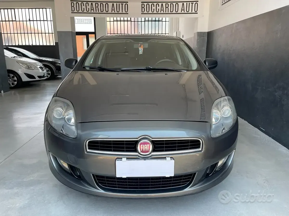 Usata Fiat Bravo Easy 90 CV (66 kW) 2013 Grigio Utilitaria