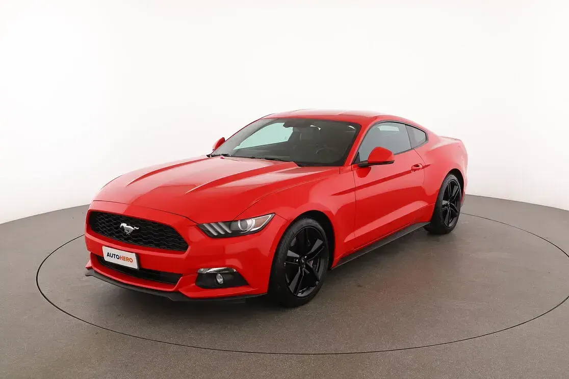 Usado Ford Mustang Basis 317 CV (233 kW) 2015