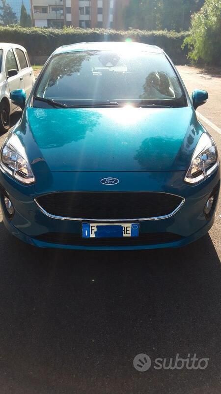 Usata Ford Fiesta 85 CV (62 kW) 2017 Blu Utilitaria