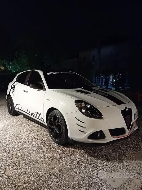 Usata 2013 Alfa Romeo Giulietta Tre volumi | 14.500 € - Immagine 1/4