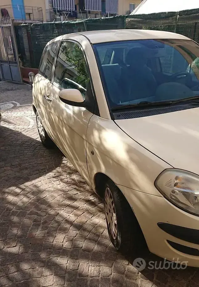 Usata Lancia Ypsilon 60 CV (44 kW) 2005 Utilitaria