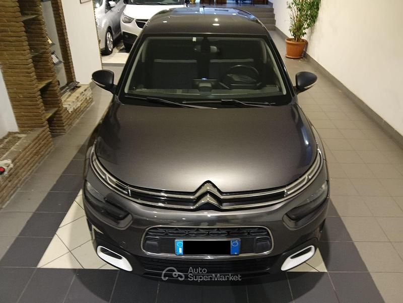 Usata Citroën C4 Shine 102 CV (75 kW) 2020 Grigio SUV