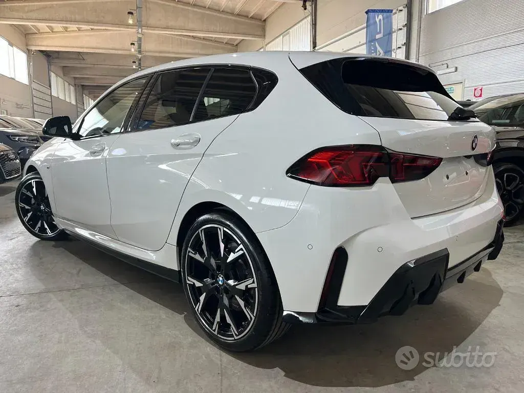 Usata BMW 120 M Sport 170 CV (125 kW) 2025 Bianco Utilitaria