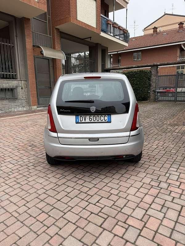 Usata Lancia Musa 77 CV (56 kW) 2009 Monovolume