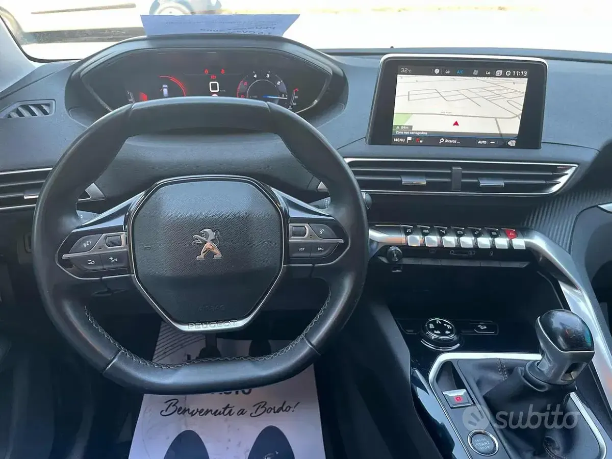 Usata Peugeot 3008 Allure 131 CV (96 kW) 2019 Vari colori SUV
