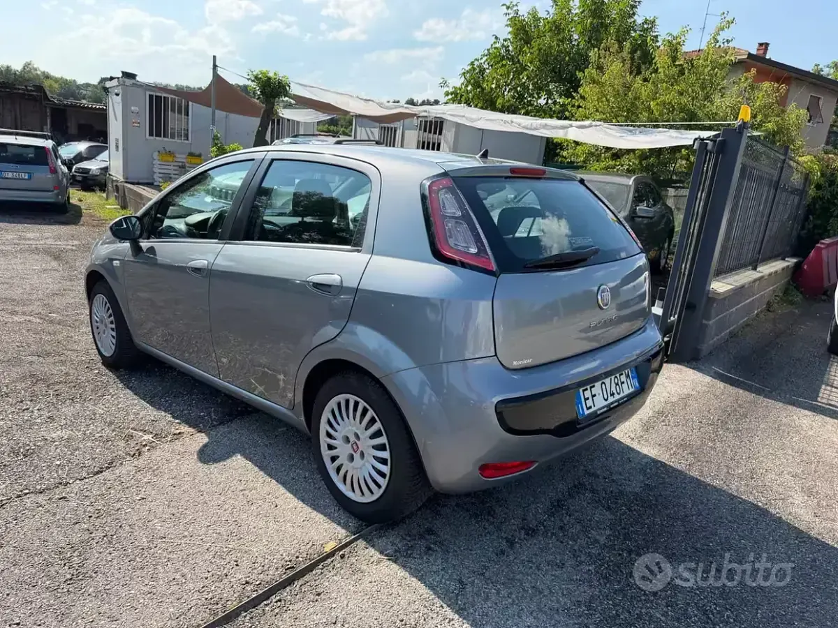 Usata Fiat Punto Evo Dynamic 69 CV (50 kW) 2011 Grigio Utilitaria