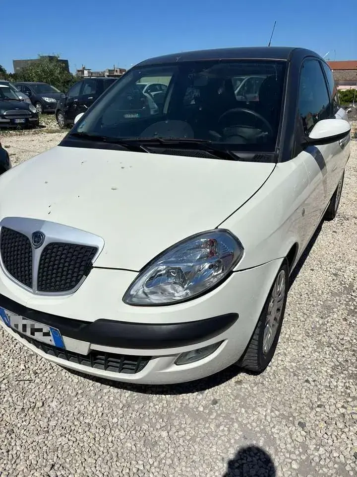 Usata Lancia Ypsilon 80 CV (58 kW) 2006 Other Utilitaria