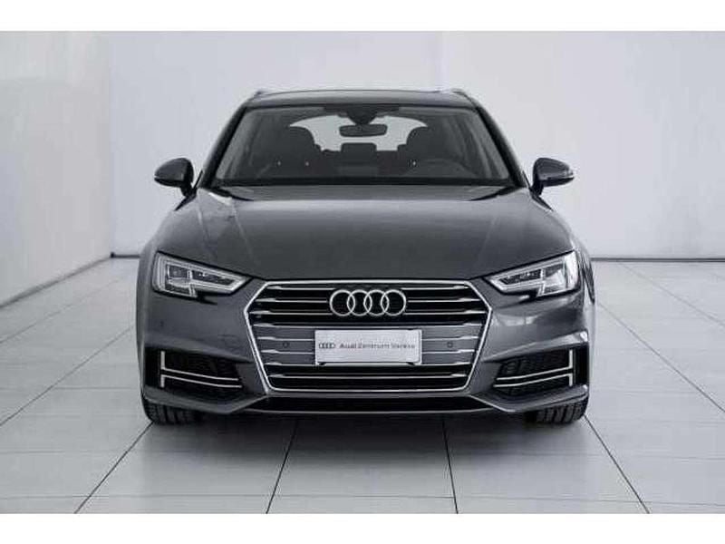 Usado Audi A4 S-Line 190 CV (139 kW) 2017 Gris Familiar