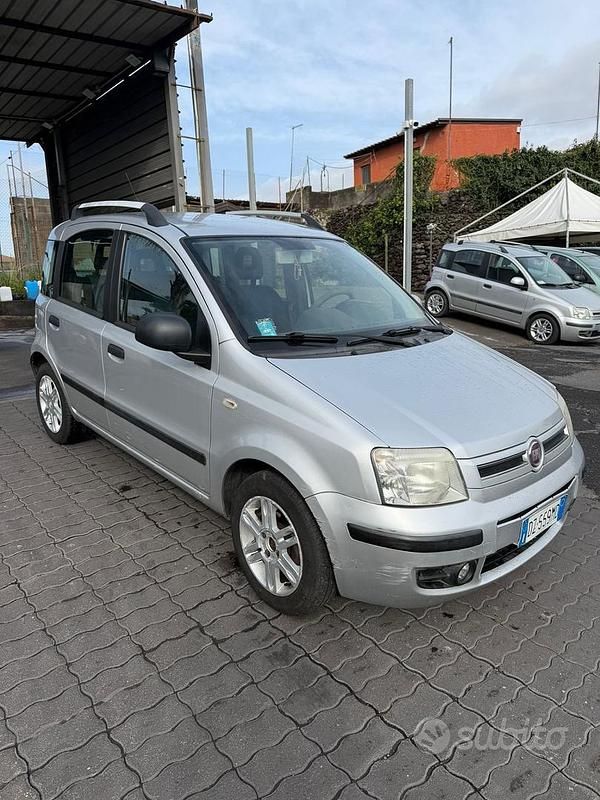 Usata Fiat Panda Emotion 74 CV (54 kW) 2011 Grigio Utilitaria