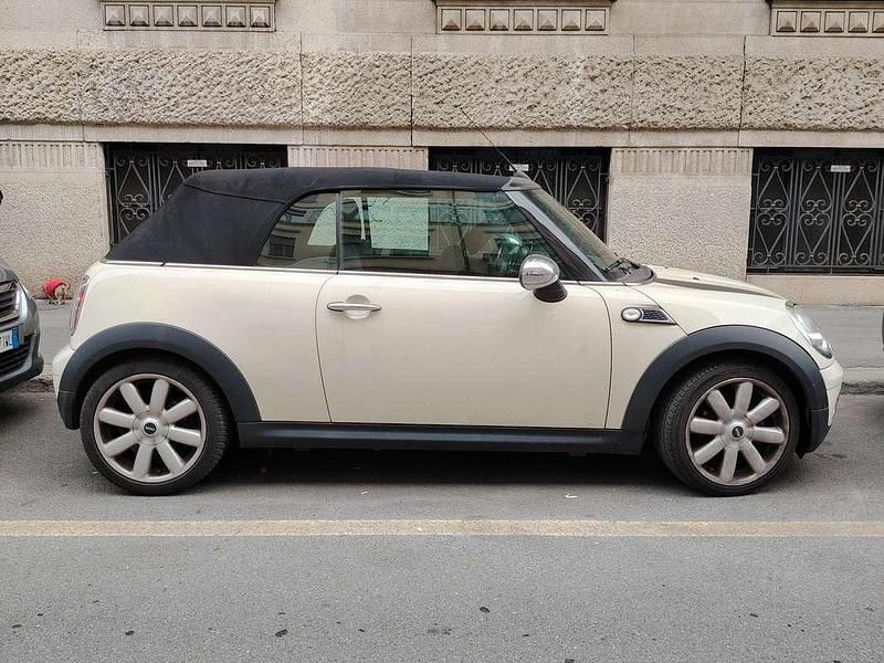 Usata Mini Cooper Cabriolet 122 CV (89 kW) 2010 Bianco Cabrio