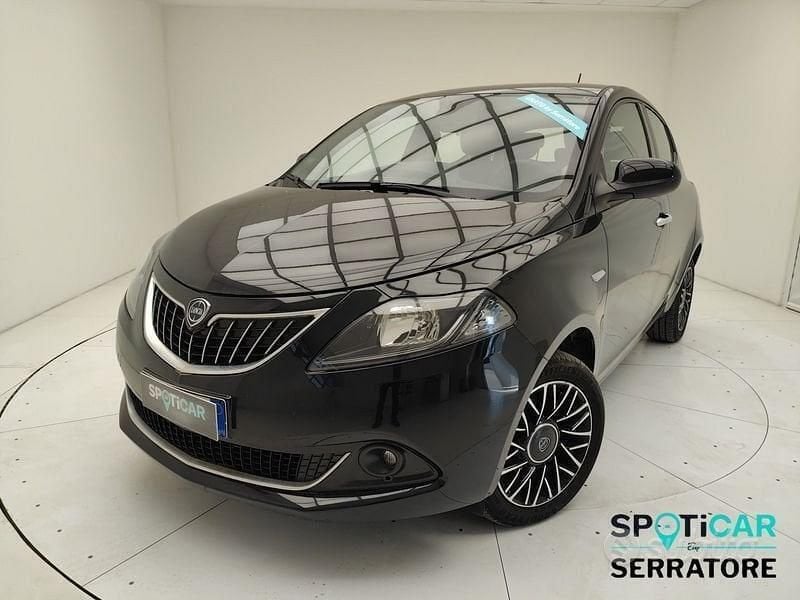Begagnad Lancia Ypsilon S 70 HK (51 kW) 2024 Halvkombi