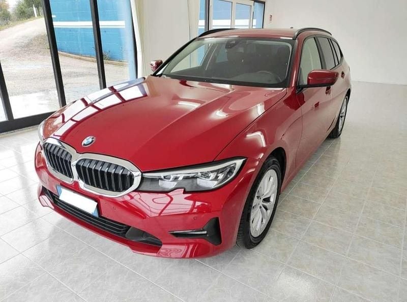 Usata BMW 318 Advantage 150 CV (110 kW) 2020 Rosso Station wagon