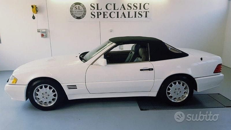 Usata Mercedes SL500 320 CV (235 kW) 1994 Bianco pastello Utilitaria