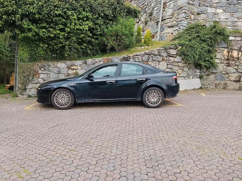 Usata Alfa Romeo 159 170 CV (125 kW) 2011 Nero Berlina