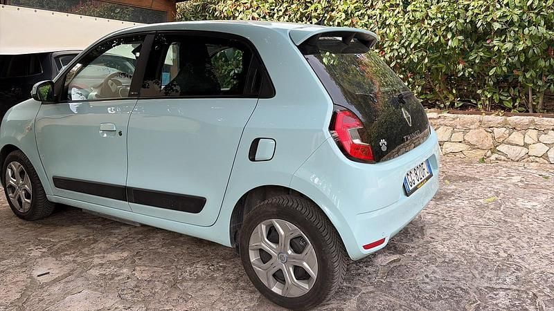 Usata Renault Twingo 60 kW (82 CV) 2021 Blu Utilitaria