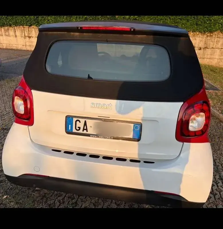 Usata Smart ForTwo Cabrio Passion 71 CV (52 kW) 2017 Bianco Cabrio